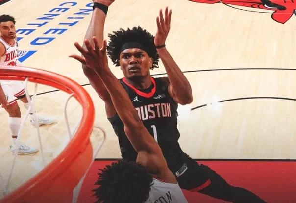 火箭季后赛指名道姓地要找湖人打吗？
湖人一路上升，如今，火箭倒好，一路下跌。
装