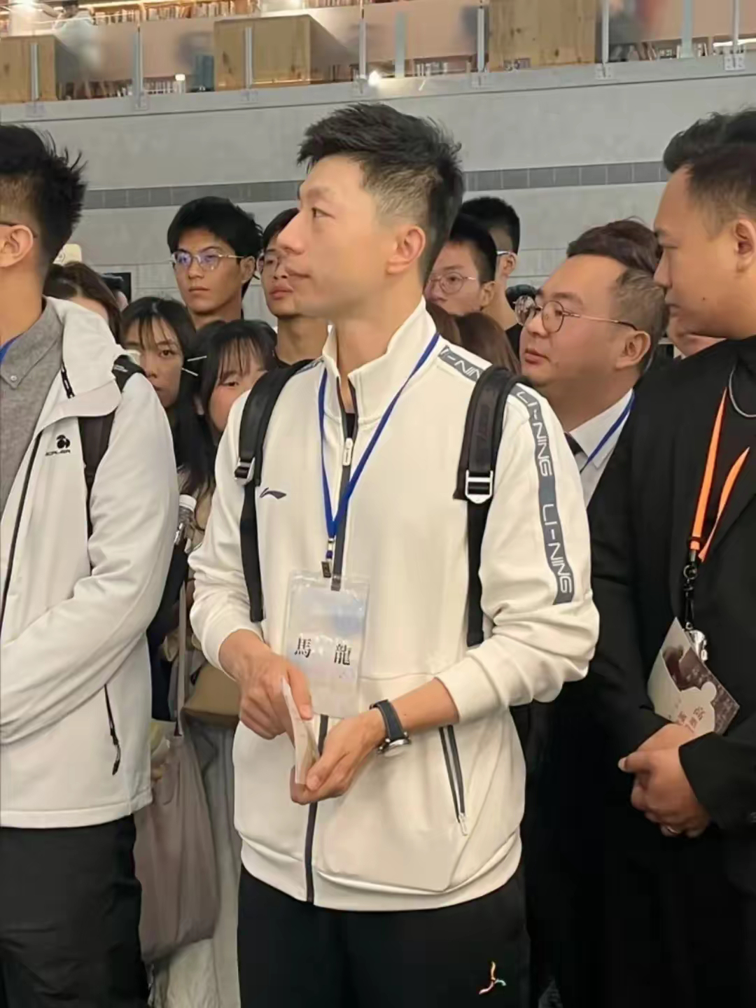 马龙台湾行第二天爬八楼，还好是运动员能扛住[笑cry][笑cry] 