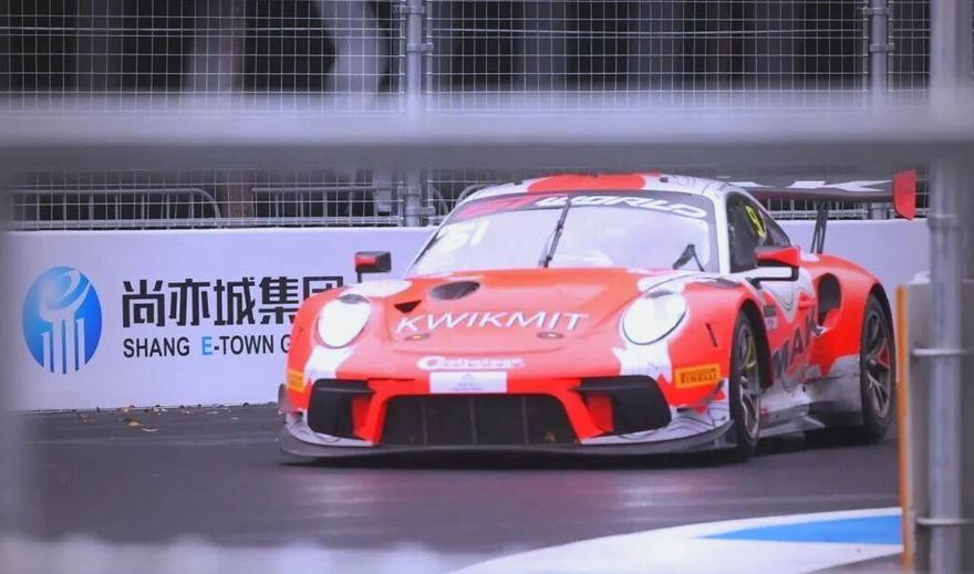 GT赛场上的DTM冠军来了
Ayhancan Güven这个名字可能对国内车迷还