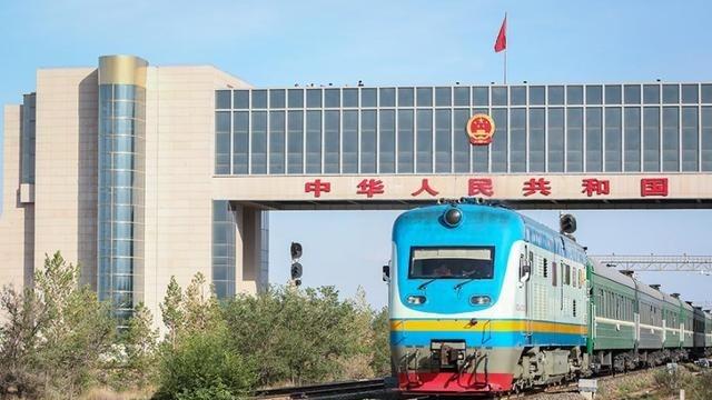 说重点，中国从来没说过中俄管道不能经过蒙古，中国的态度是如果管道走外蒙，那俄罗斯