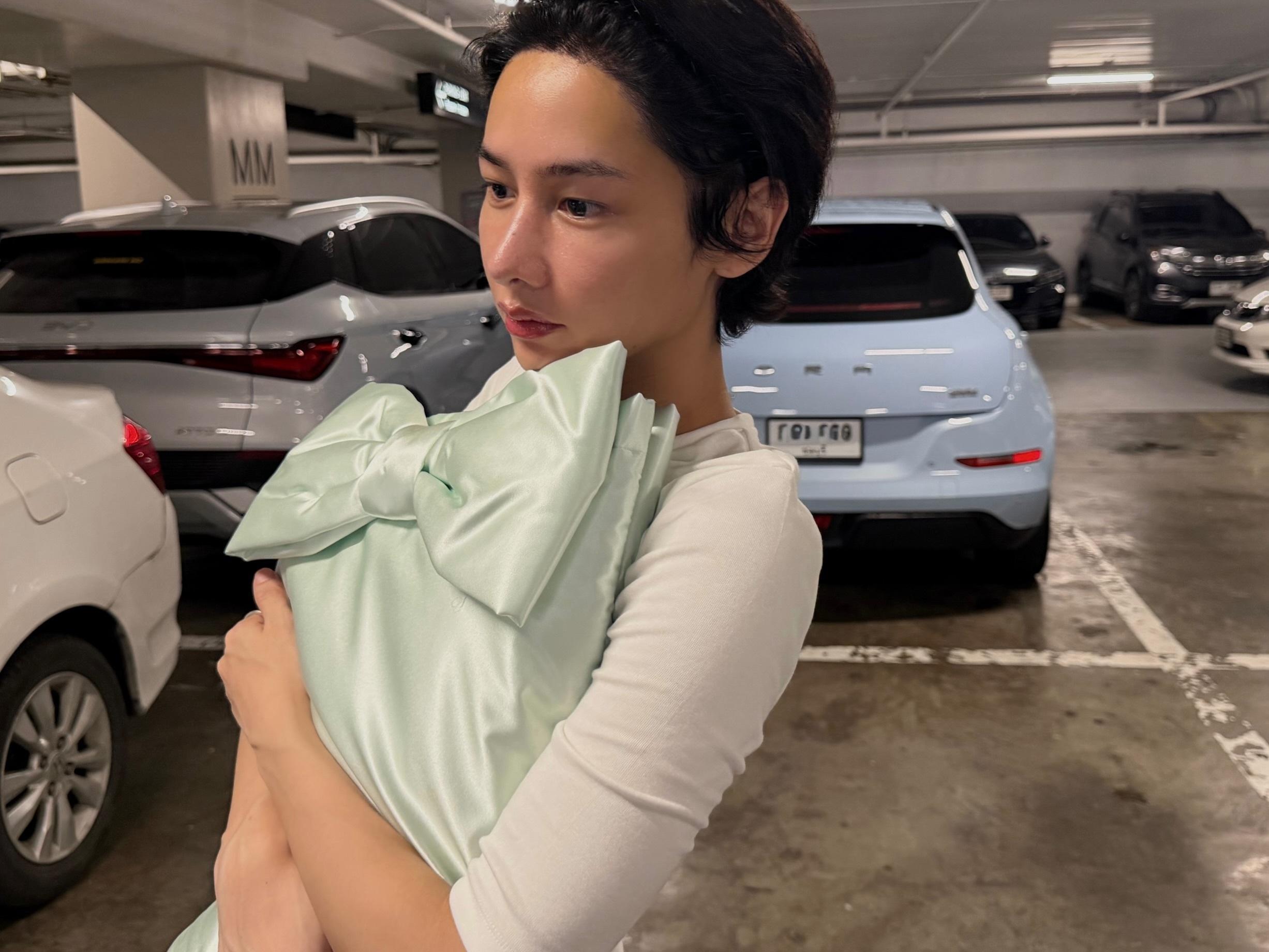 offgun[超话]  💚gunatthaphan 💐💐💐💐Cr gu