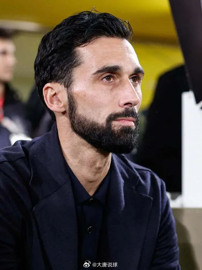 皇马现在的局面真的不容乐观。欧冠直面曼城，若是失利出局，阿韦罗亚基本会下课，球队