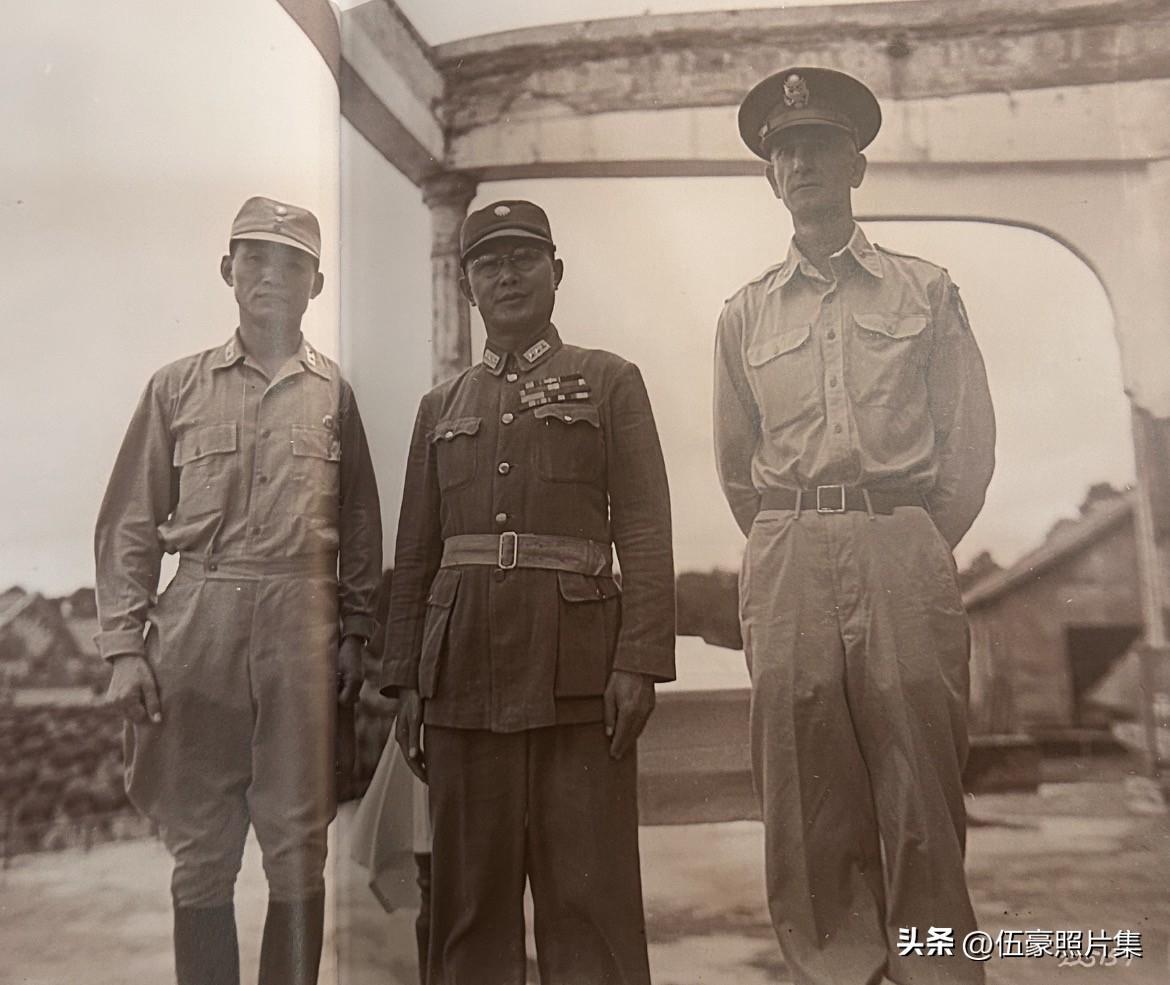 1945年8月7日，三位高级将领带领部队向海岸进发，为在中国沿海开辟一个港口接受