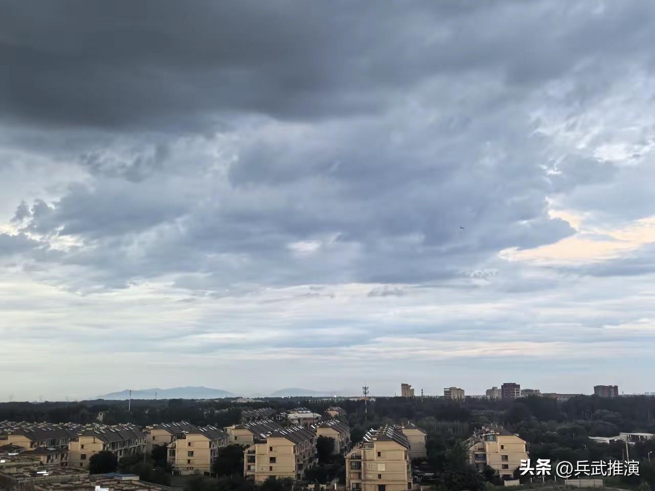 伊朗继续这么玩下去，迟早要给美国作嫁衣裳。

美国又对伊朗搞新一轮打击，最狠的一