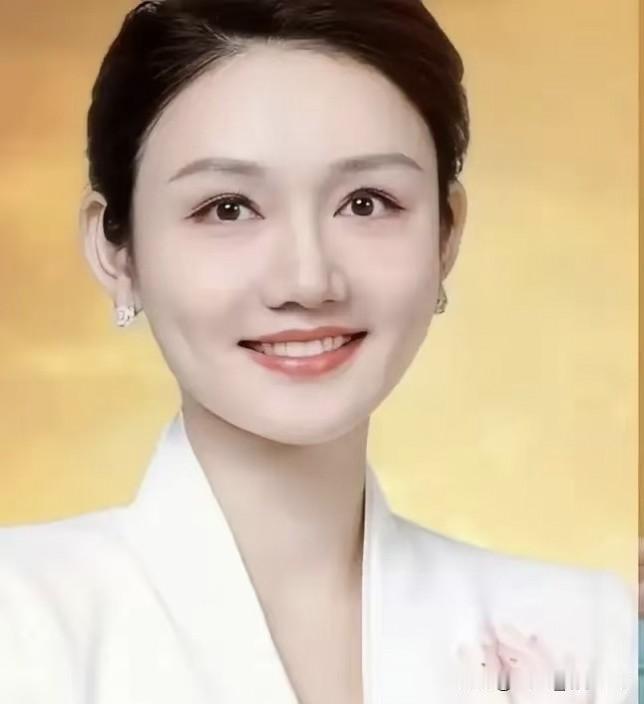 原来龙洋37岁还没嫁人，不是没人追，而是她压根没把心思放这上面啊！

你以为她是