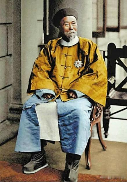 1849年，病重的林则徐路过长沙，不顾家人劝阻，执意邀请左宗棠游湖。左宗棠正愁没