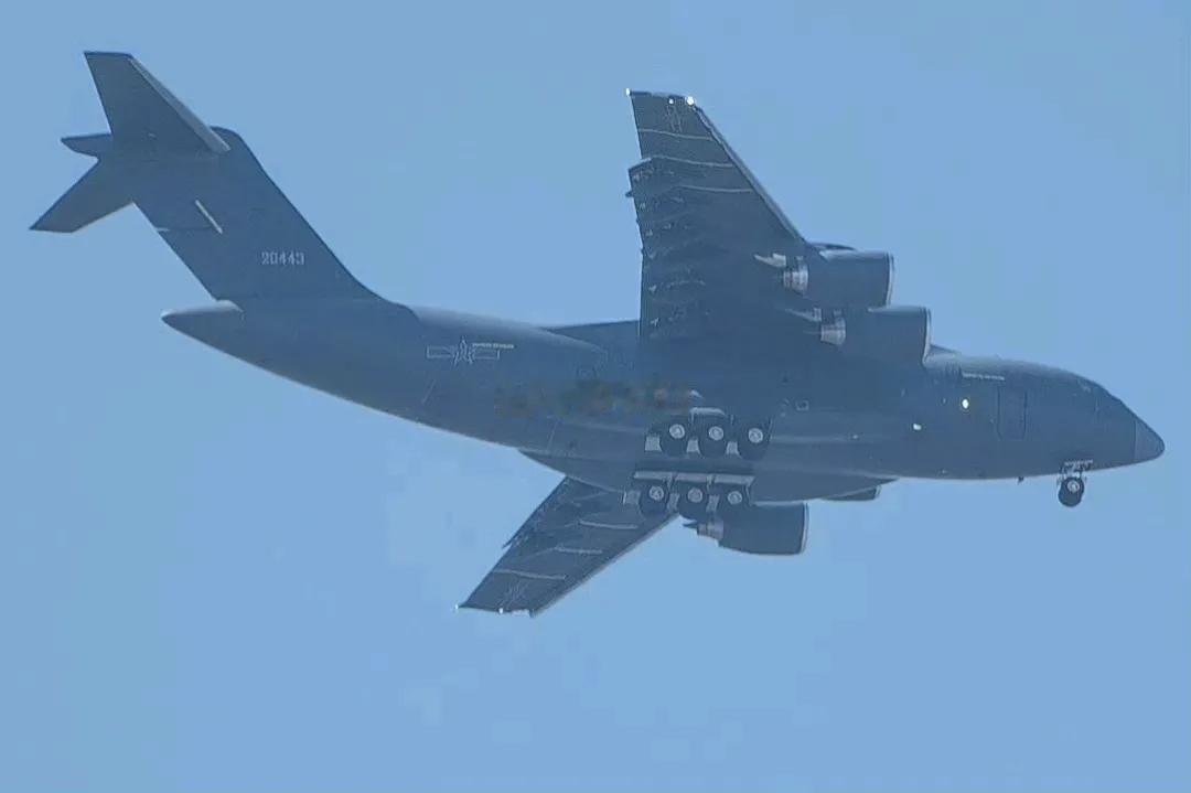 12月23日，据央视军事网站报道，九三大阅兵后，运一20B运输机大批量现身网络，