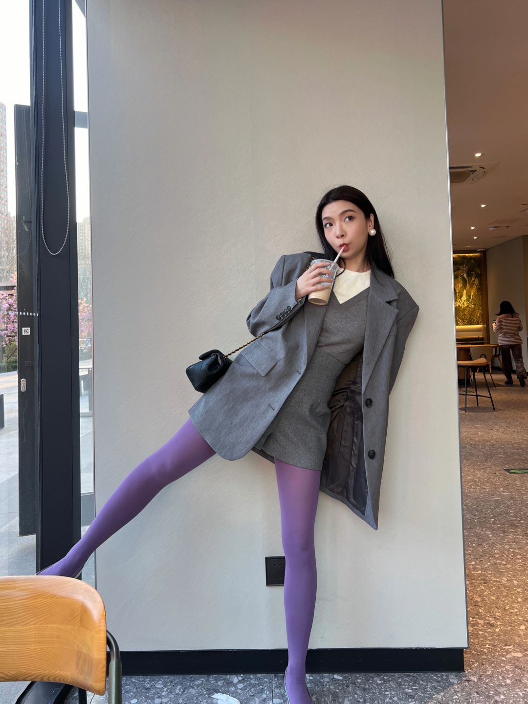 春日｜格雷系女孩子搭这个紫袜有点好看🧦