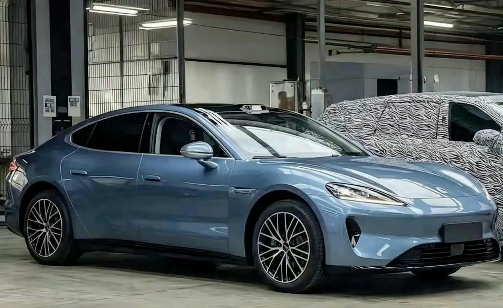 尚界Z7实车曝光，看起来精髓在了，颜值永远是第一正义。外观一拉，一切白搭，外观一