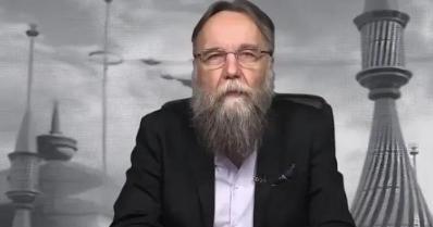 普京智囊杜金警告中国，如果中国真的要对日本下手，一定不要重蹈俄乌战争的覆辙，有些