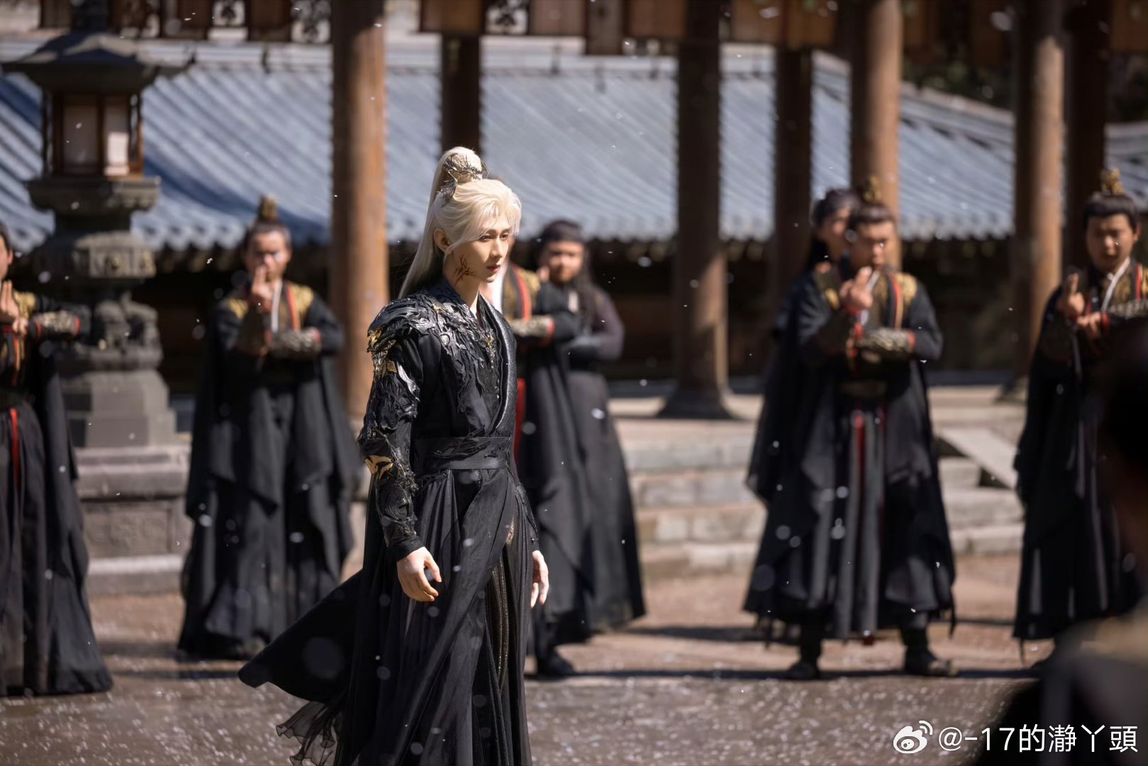 成毅赴山海cy成毅成毅的演技如同沉稳而又开放的土地，孕育着更加美好的未来。成毅｜