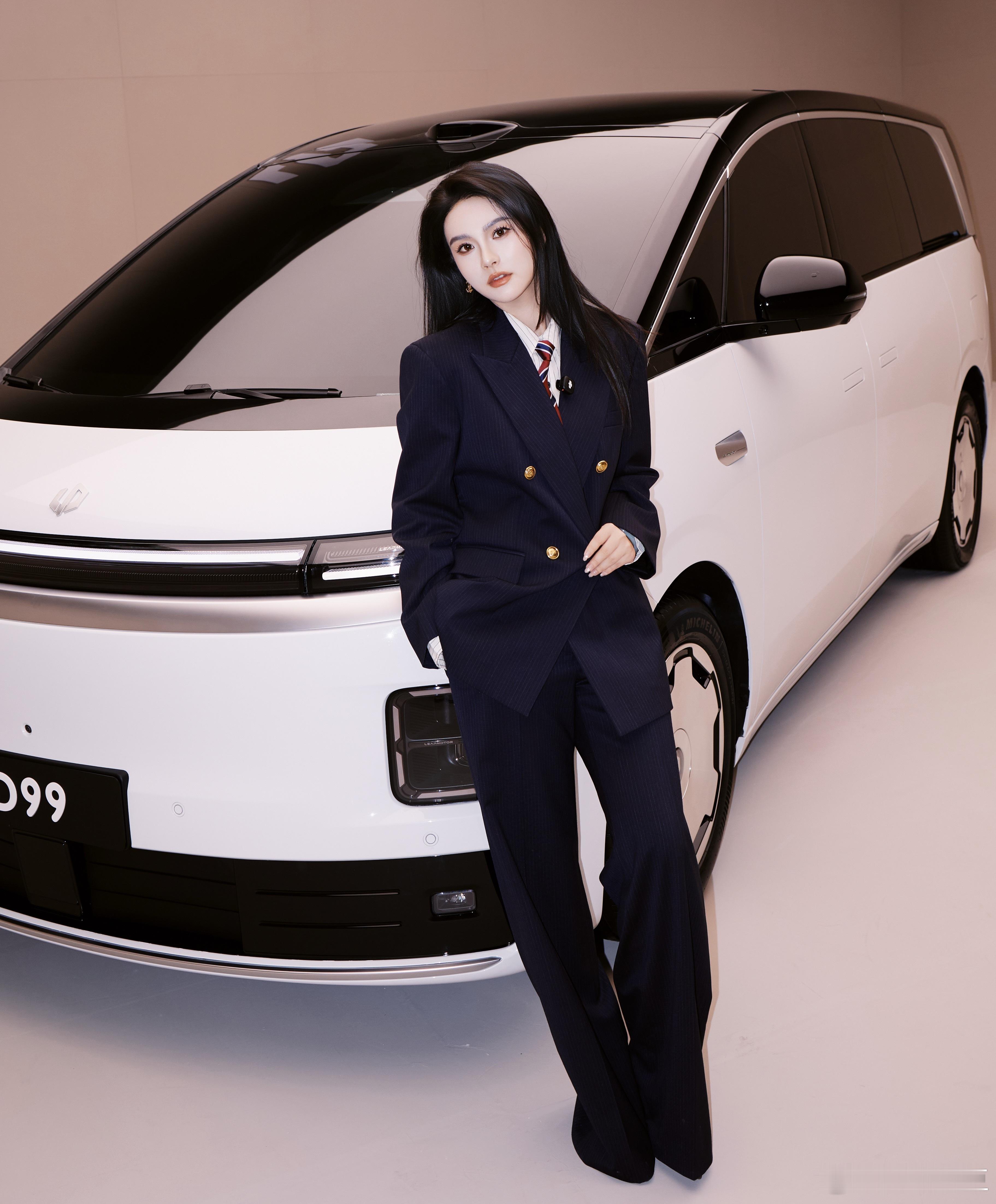 左滑👉请放大看车！零跑d99