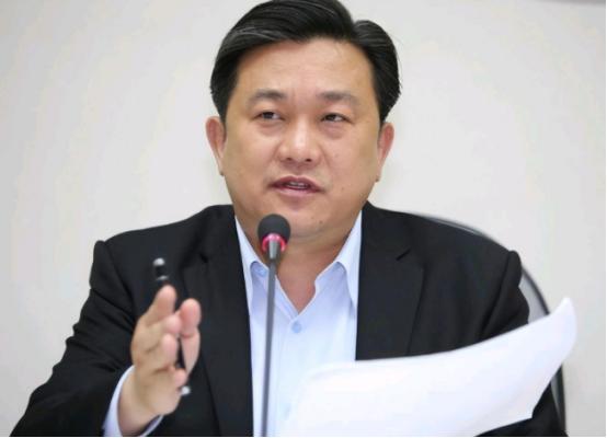 “台独分子”王定宇对我们大放厥词！在我们公布对18名“台独心战大队”骨干成员通缉