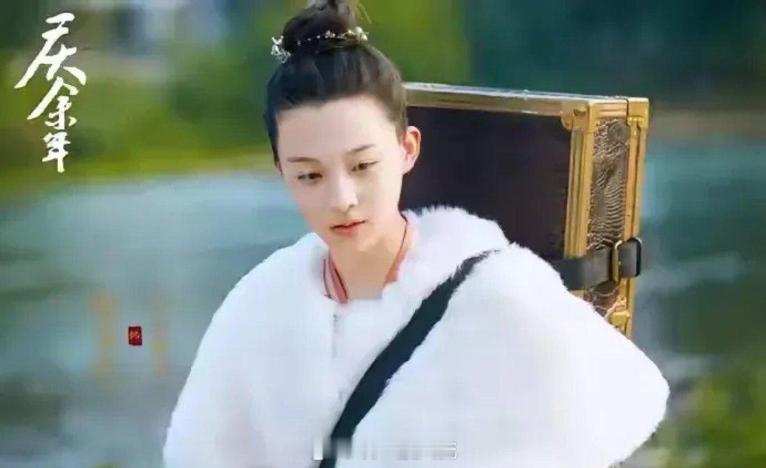 《庆余年》最大的败笔不是叶灵儿，也不是范闲家的姨娘，而是她——叶轻眉。原著中，叶