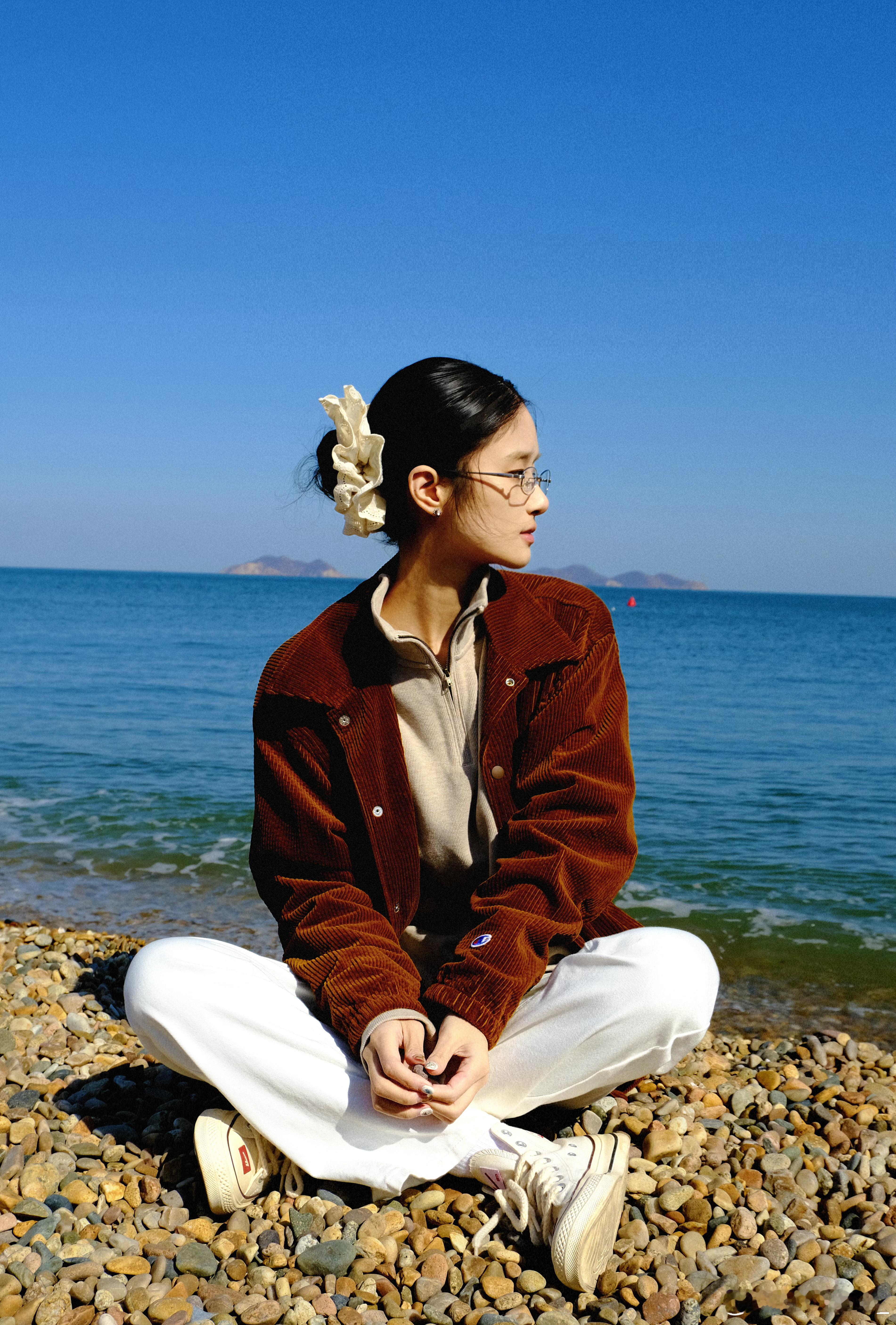 棒槌岛！喜欢！岛上特别多原住喵 每只都特别胖嘟嘟看来岛上伙食特别好[熊猫][go