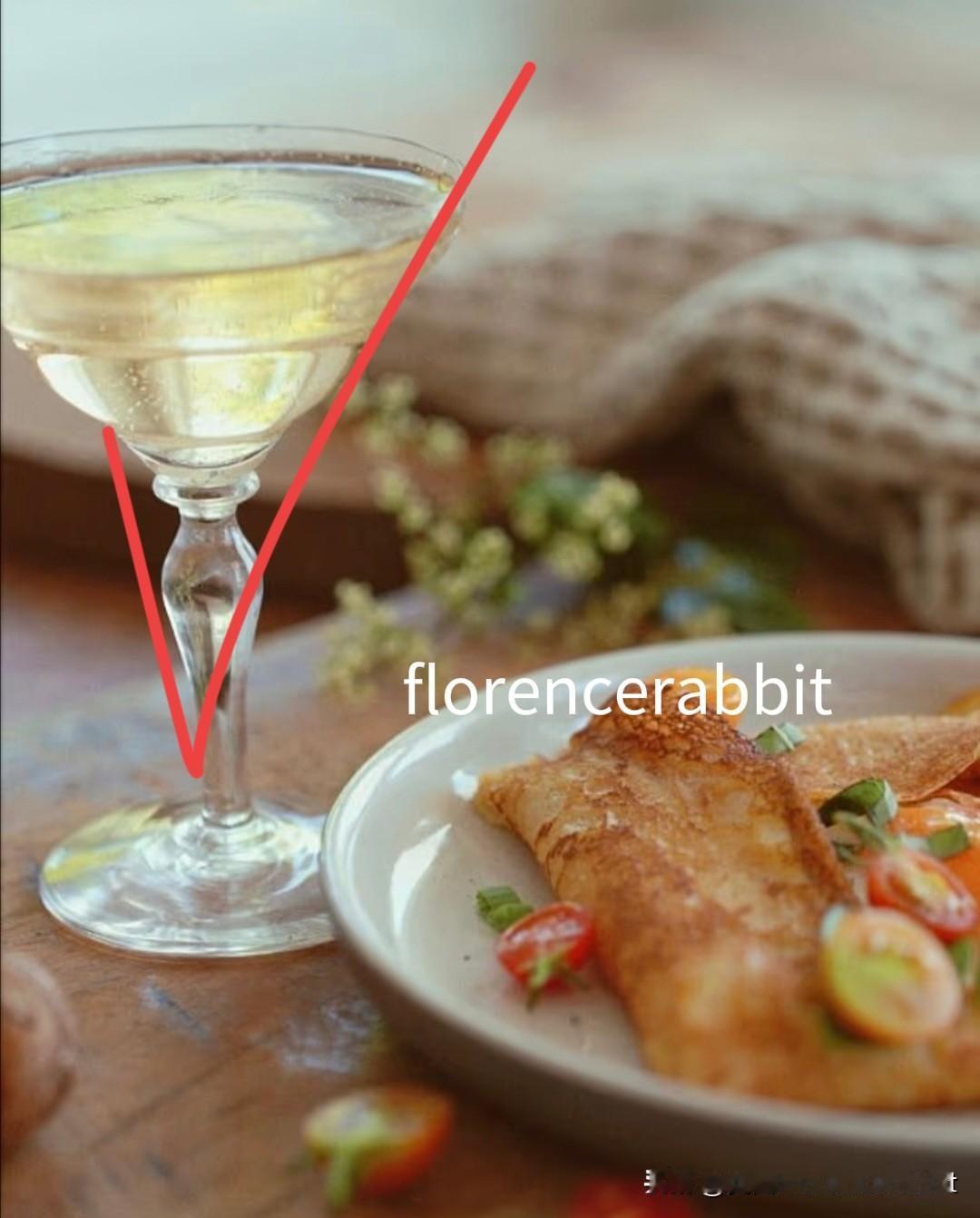 马克儿发了张蒙特西托豪宅享用的“高级”早餐的照片，“和往常一样，薄饼、煎蛋+冰箱