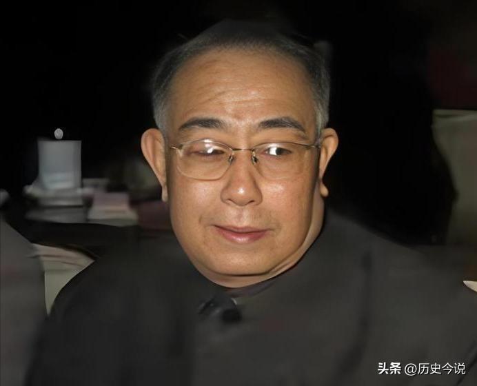 1992年吴德身患血液病，女儿致信中央，只为治病求一份保障
 
阅读此文前，诚邀