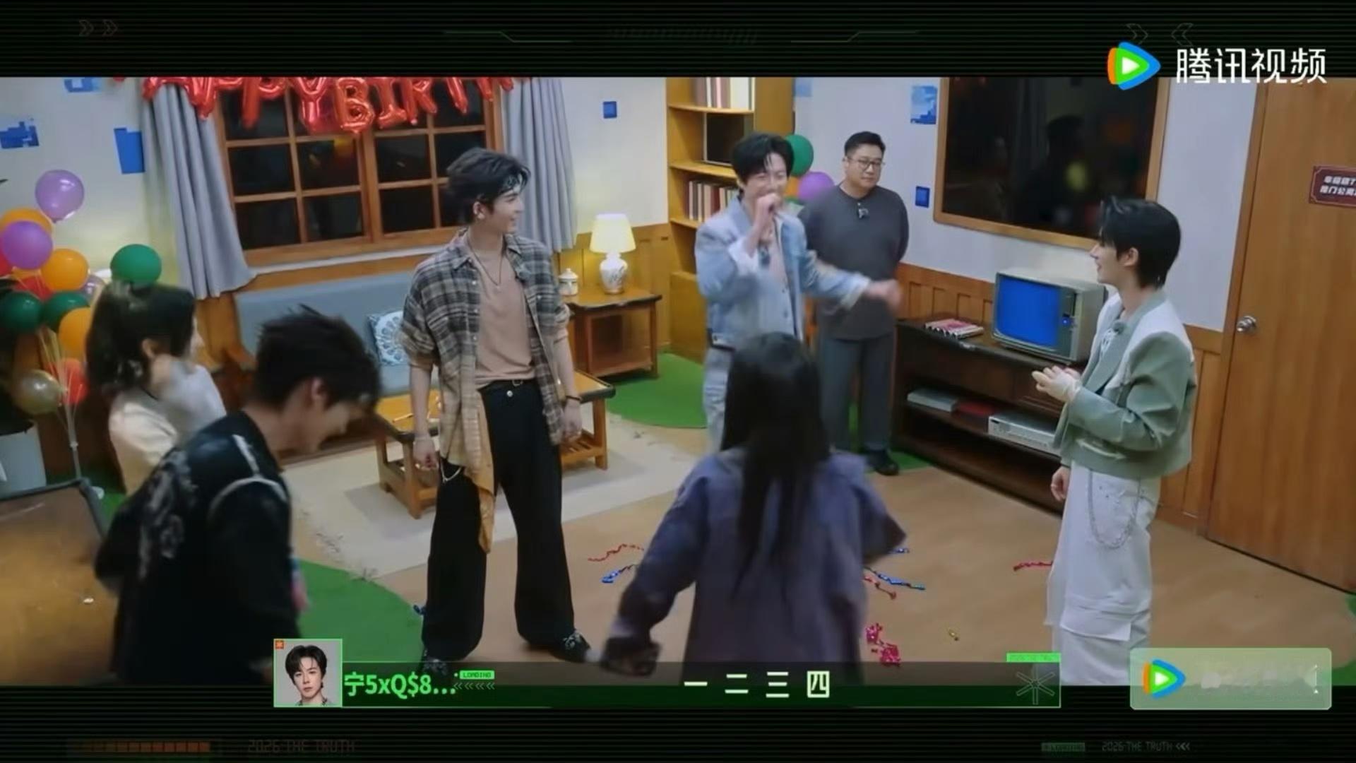 刘宇宁把依赖摇跳成燃脂操了谁还没看过刘宇宁版本的依赖摇，真的百看不厌。这支舞几乎