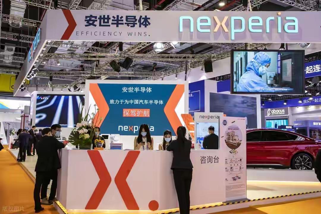 快讯快讯！

面对安世中国供货新规，欧洲车企排队签字，荷兰总部被直接无视  
这