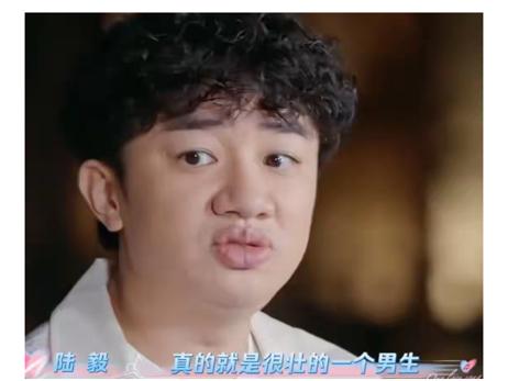 现在最担心的不是王祖蓝

也不是他的孩子

而是他的妻子李亚男

10月4日，王