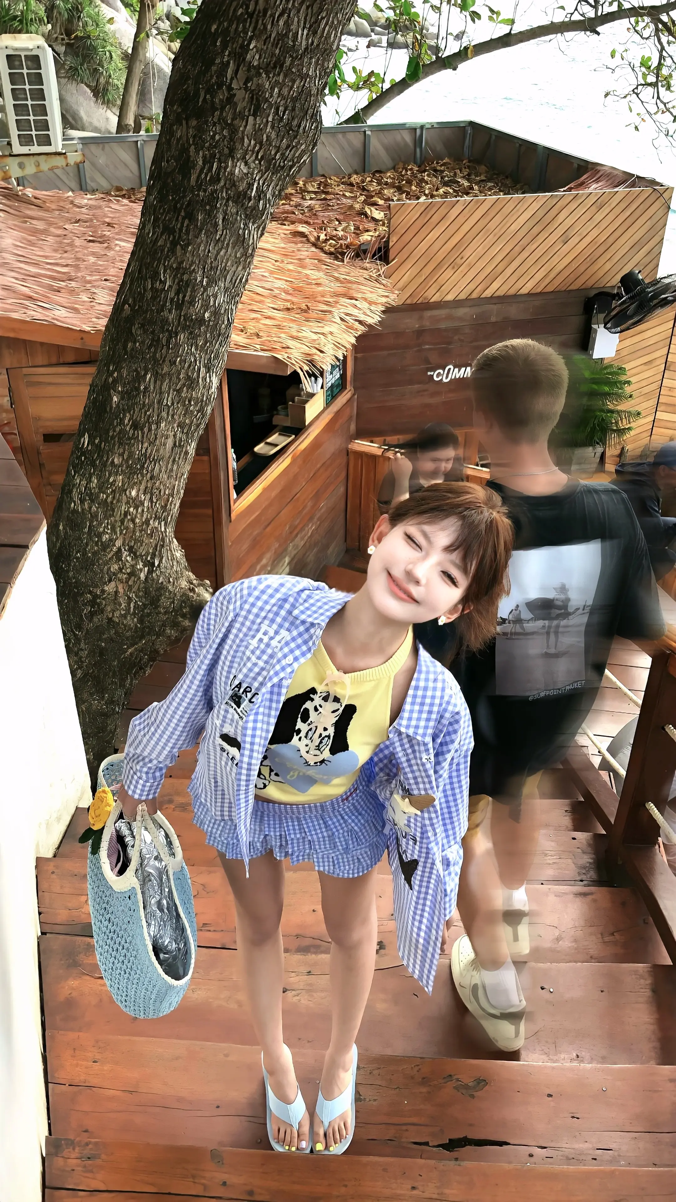 “ 我们相遇在夏天，而夏天从未结束”
