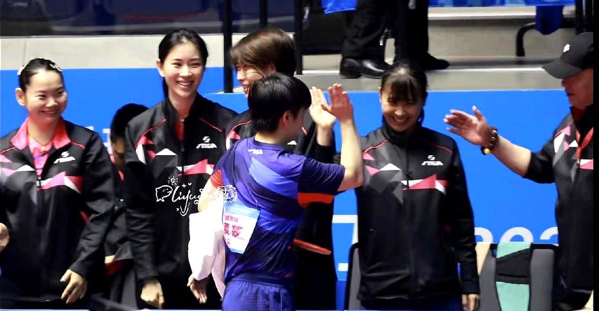 愉快下班 莎莎3-0陈幸同，河北队3-1战胜辽宁队，晋级半决赛。
莎莎一人贡献了