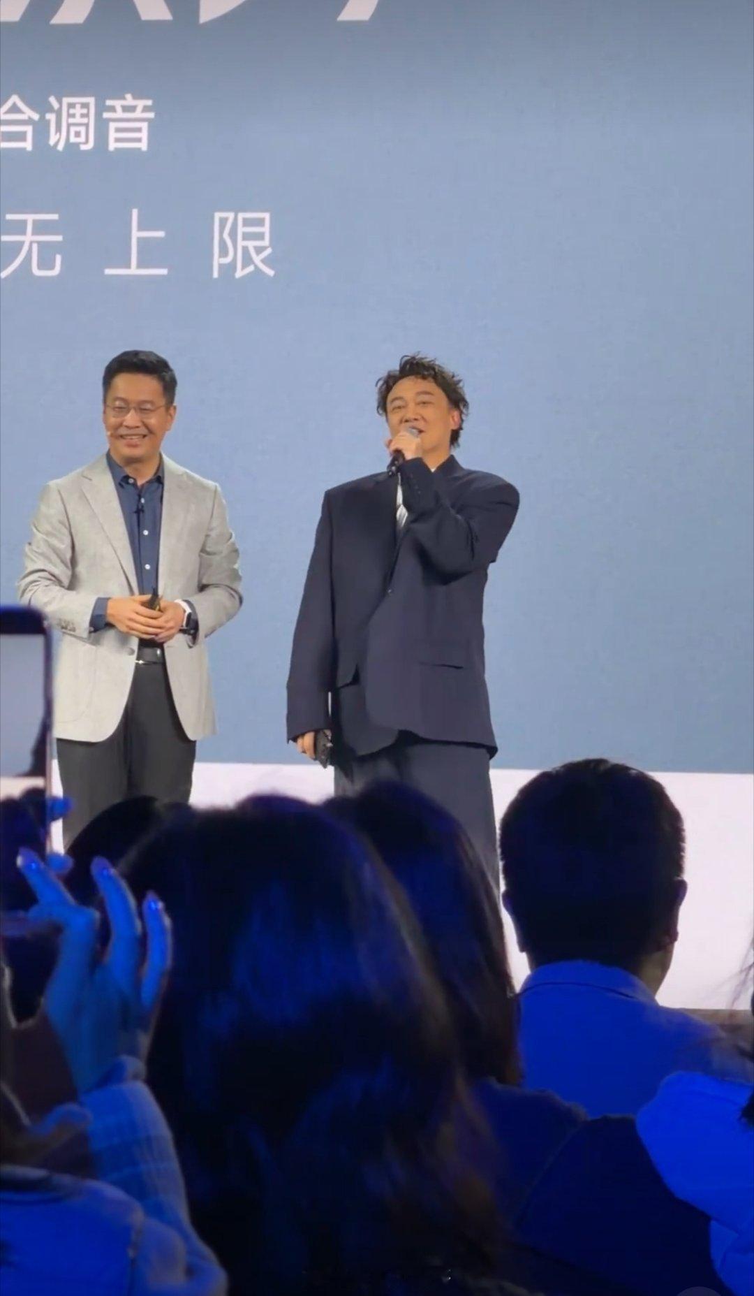 陈奕迅空降红米发布会REDMI这波太懂了！Eason的质感和真诚，完美契合了品牌