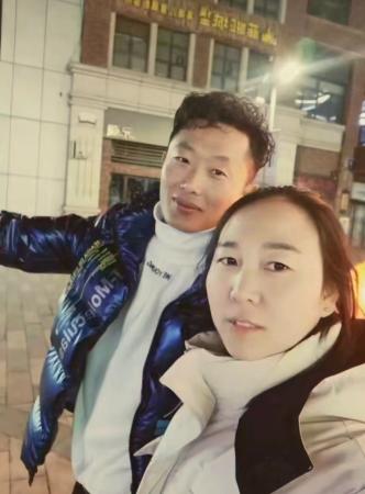 小说都不敢这么写!男子花70万给出轨妻子治疗乳腺癌。妻子离世，和初恋情人的微信聊