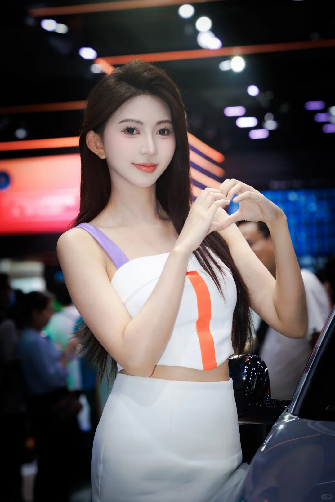 广州车展必拍车模︱小十七