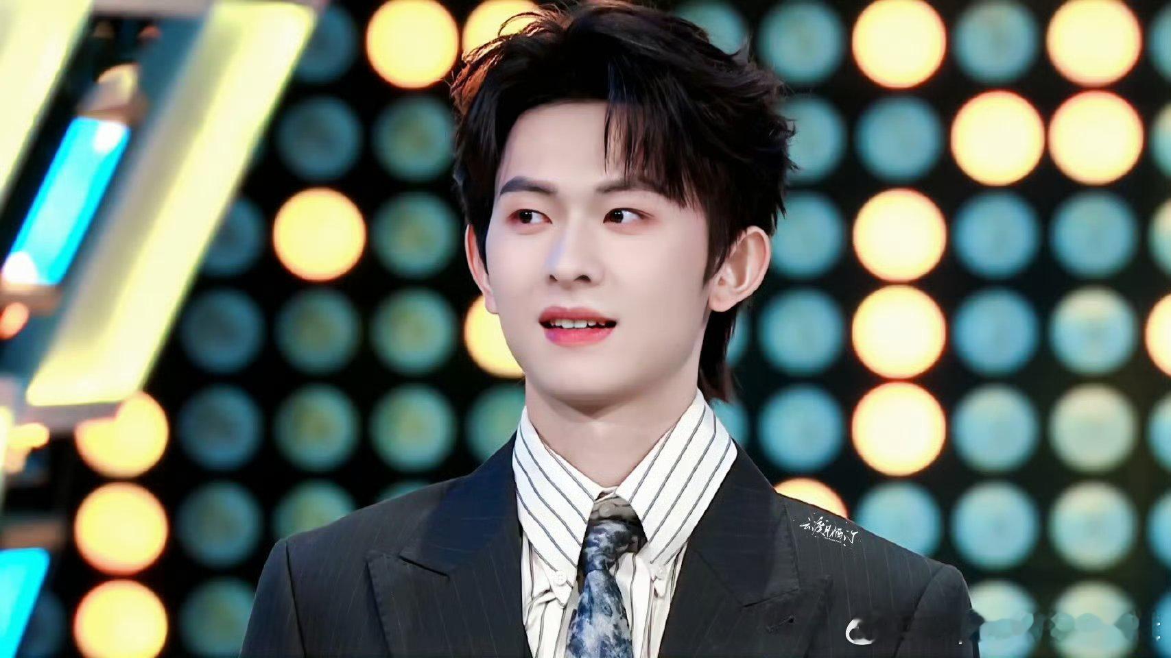 投，短剧男演员vs长剧男演员，所以长剧演员颜值被短剧秒了？ 短剧演员: 陈添祥、