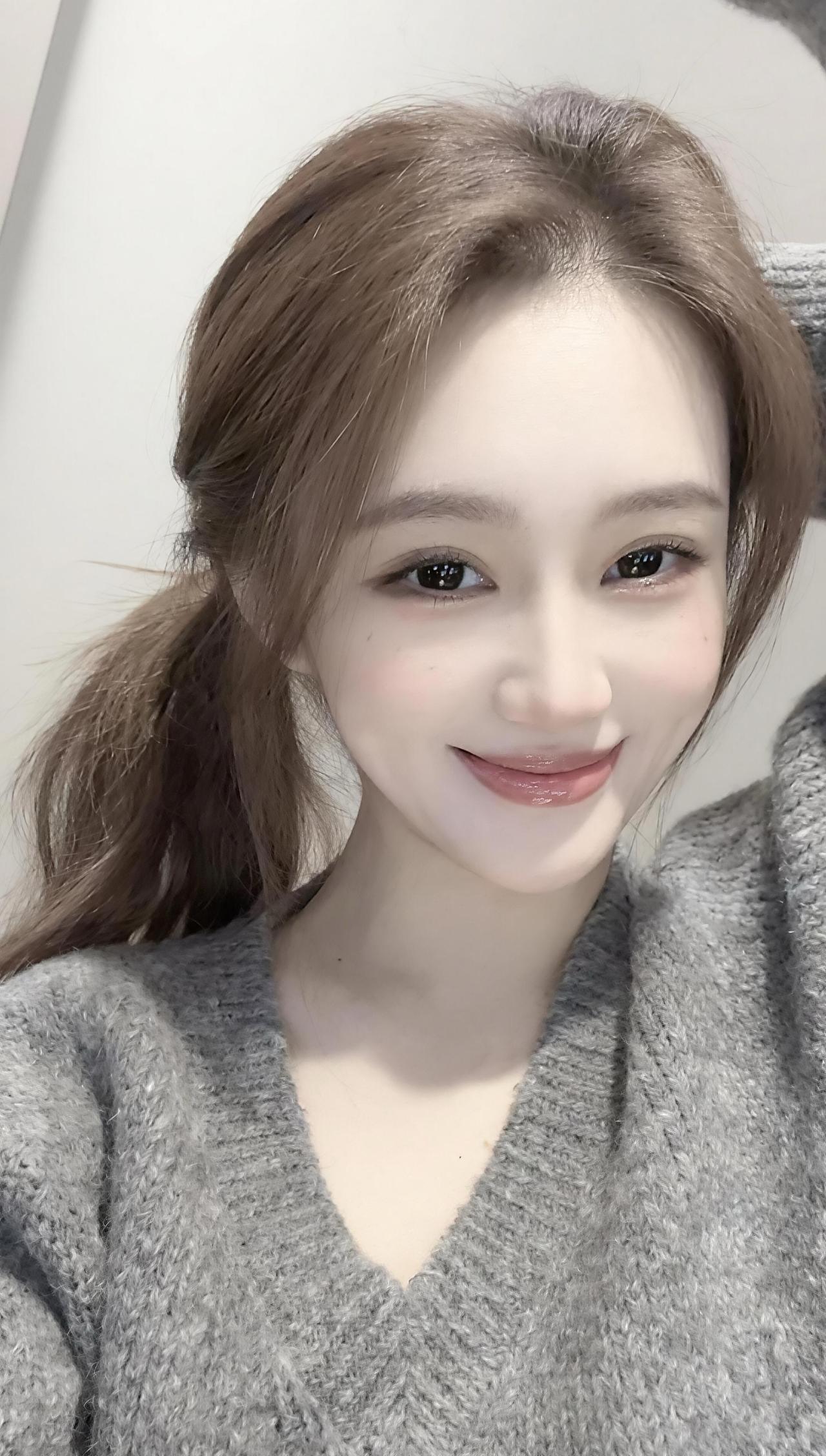 低饱和自拍 AI创作特效 抖音ai创作