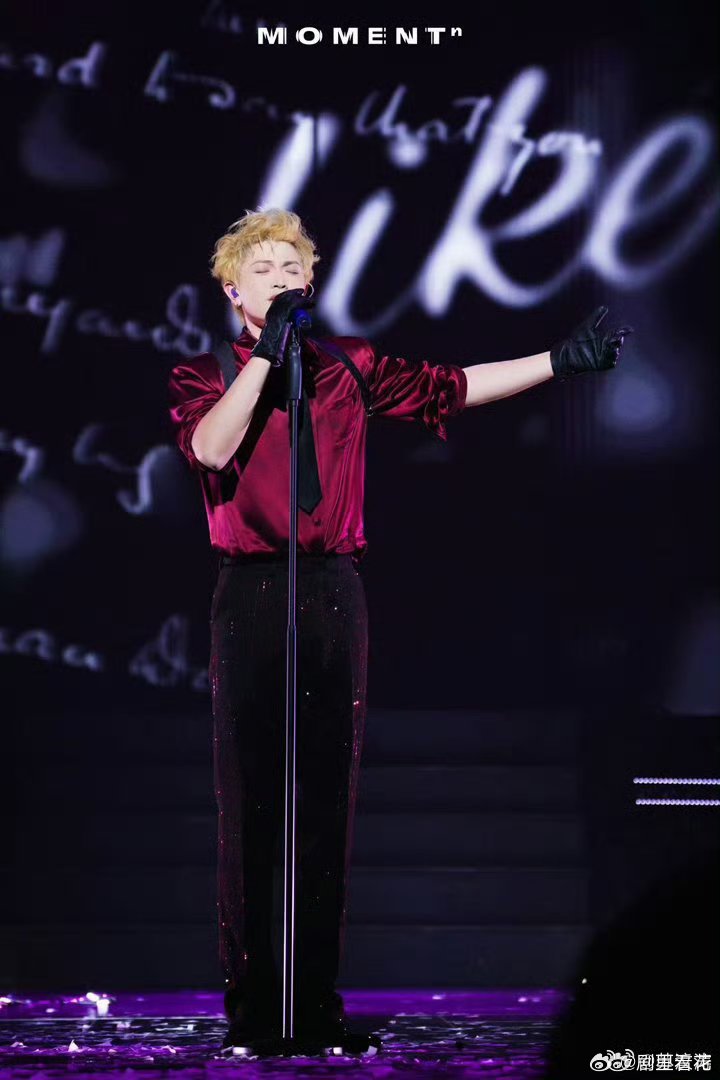 妈咪呀颜人中才不是黄毛小子颜人中北京场给你点颜色看看北京场的颜人中直接帅出新高度