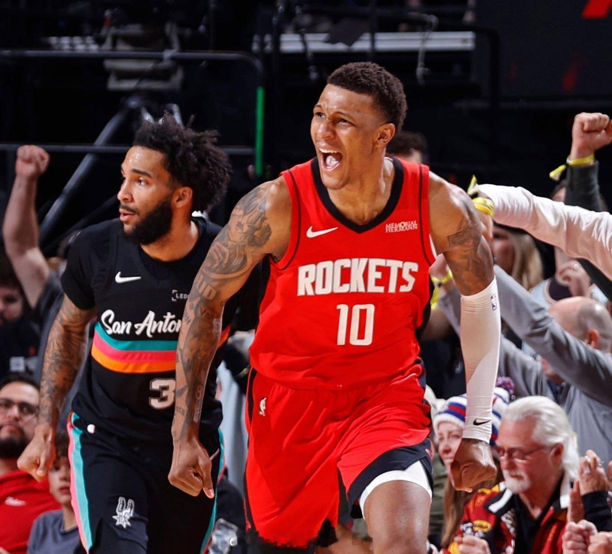 杜兰特称赞小贾和谢泼德：“当他们带着这种冲劲打球，并能命中投篮时，我们的球队就会