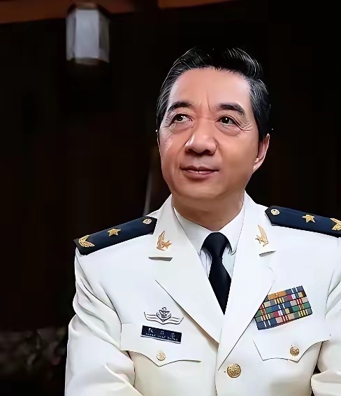 局座2015年说过：“美国啥也不干，让东方大国追，20年内赶不上美国！” 