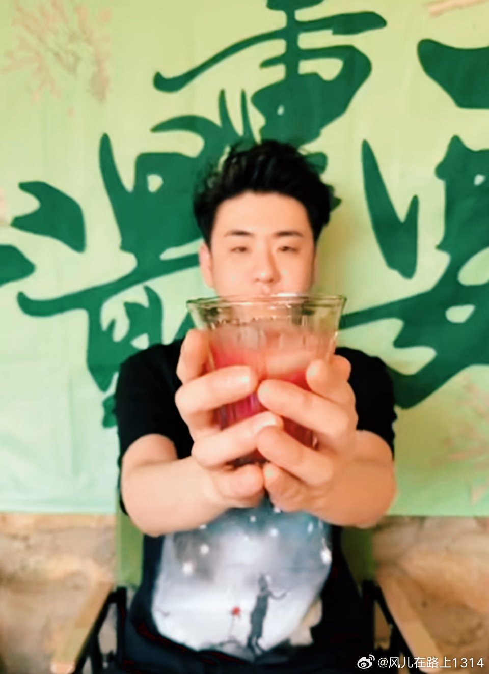 张云雷张云雷靠近你演唱会张云雷的最后一个夏夜 哈哈哈都说了，只要磊磊来来回回上线