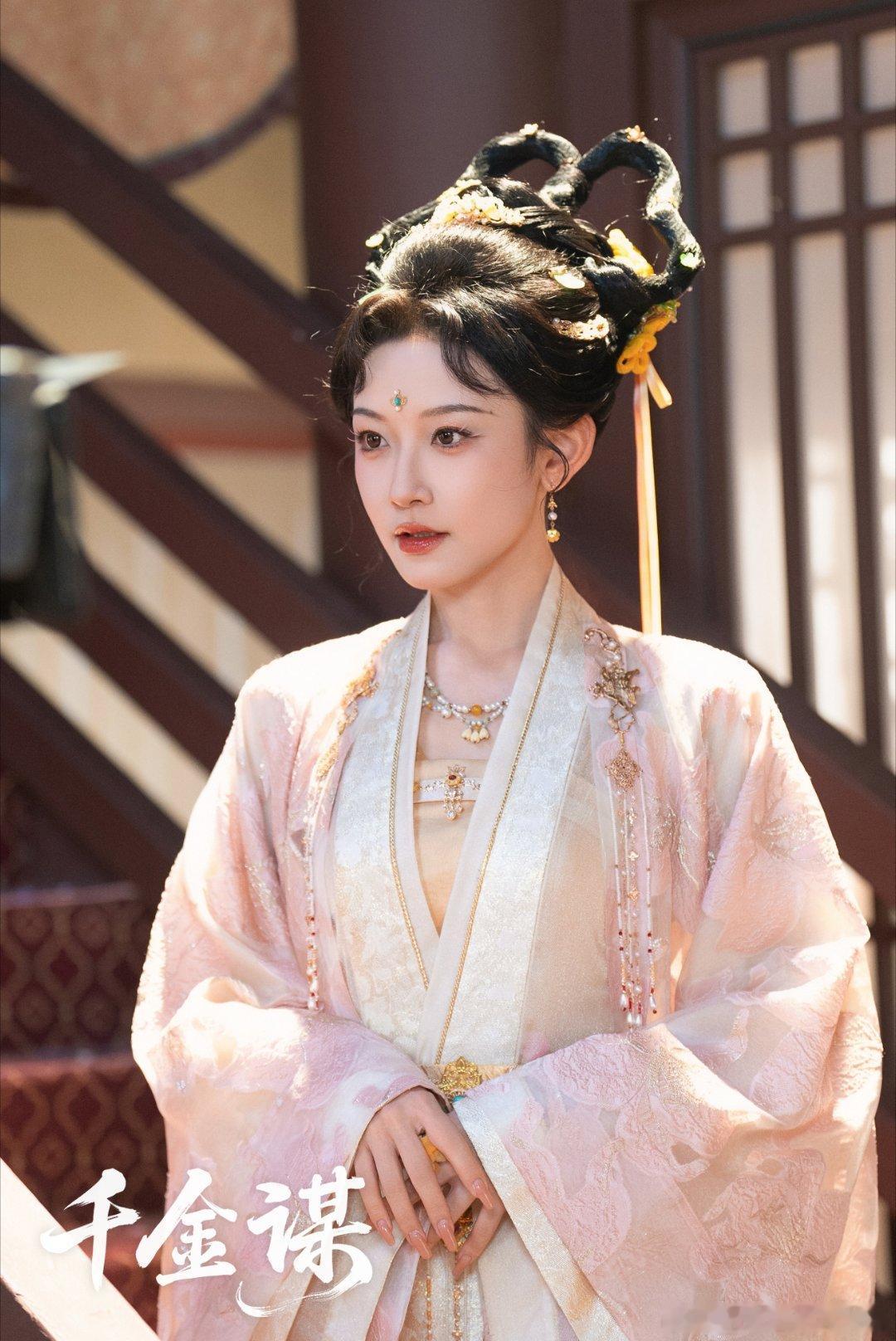 我就爱她这直白劲儿！名声贞操谁爱要谁要，我只要我的钱和自由。 