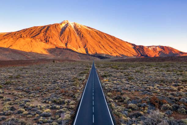 一位成功的商人说：
别再被“速成”骗了：真正能赚钱的本事，都很慢
想谋生、想赚钱