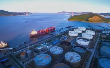 区别对待！中国全面断供日本成品油！
 
中国不卖油给日本了，一滴都不卖。但转头就