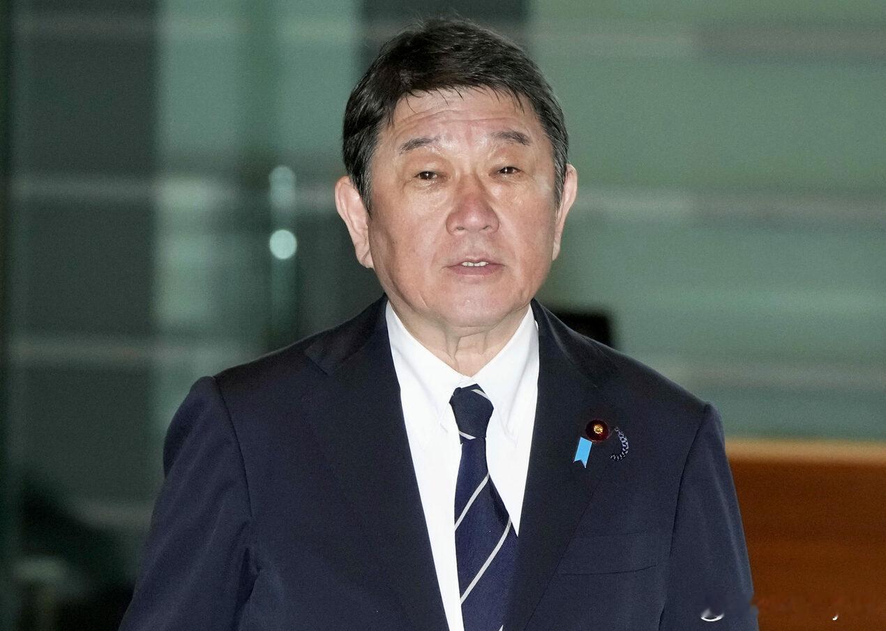 日本《外交蓝皮书》调整对华表述：由“最重要双边关系”降为“重要邻国”海外新鲜事日