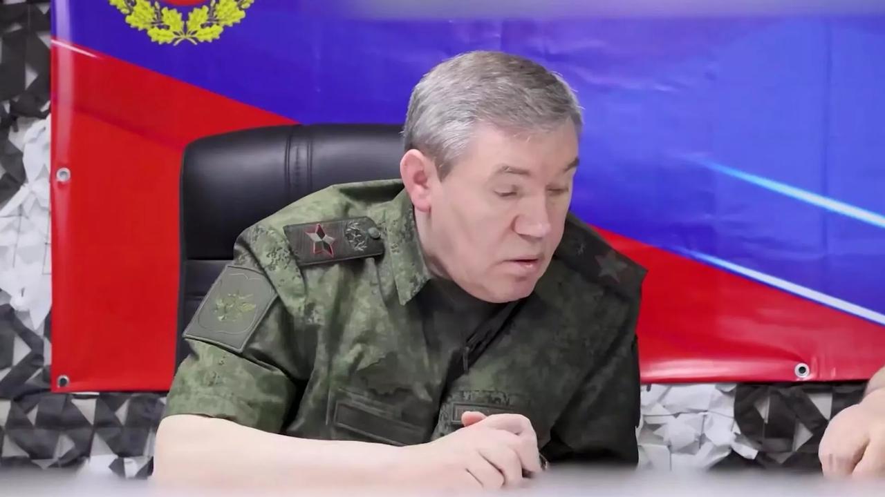 普京召开特别军事行动区局势会议

俄罗斯卫星通讯社 2025年12月29日, 2