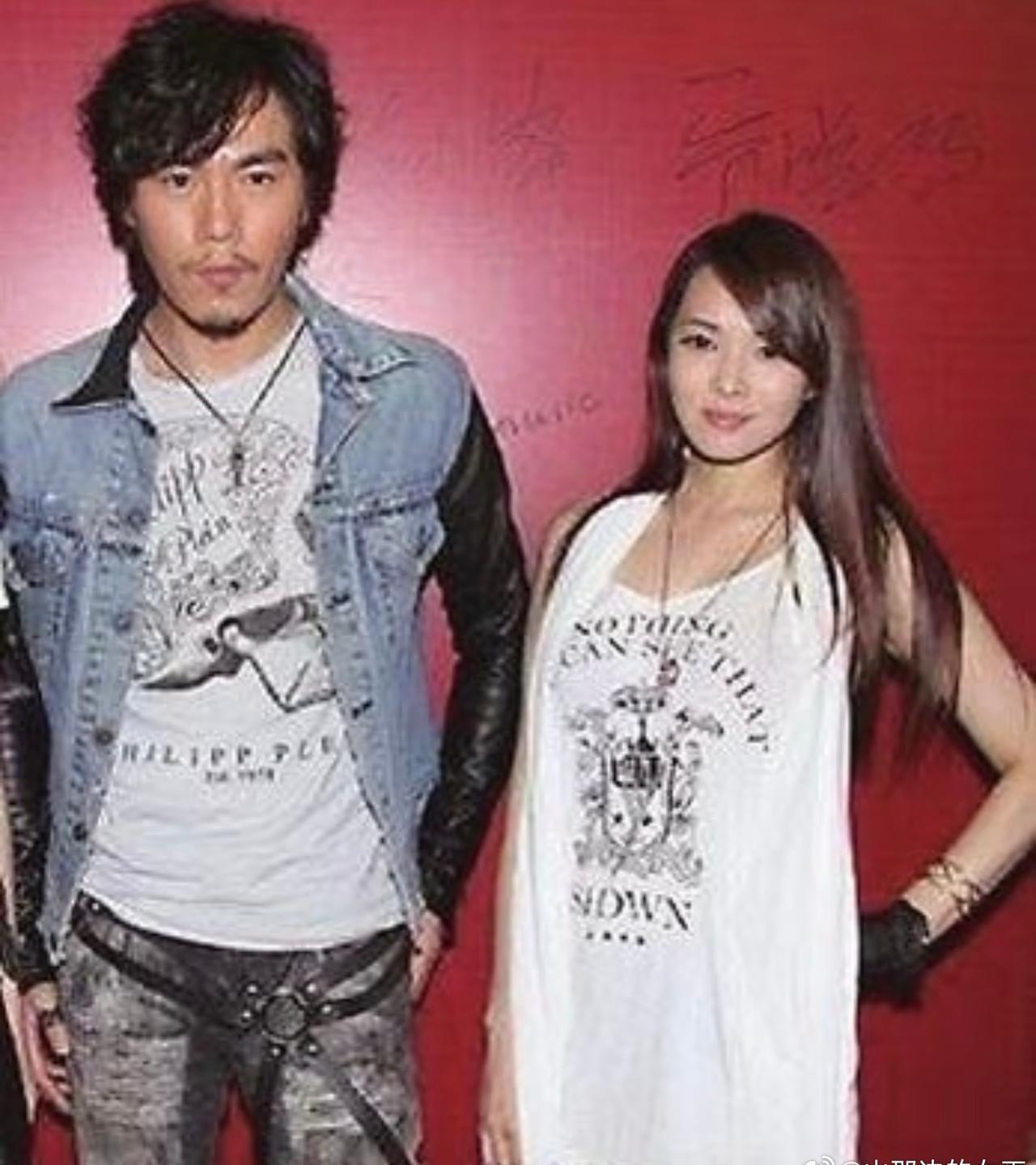 🌟秦昊伊能静结婚11年多了

🌟秦昊从有点带克的桀骜文艺男青年，变成了慈祥温
