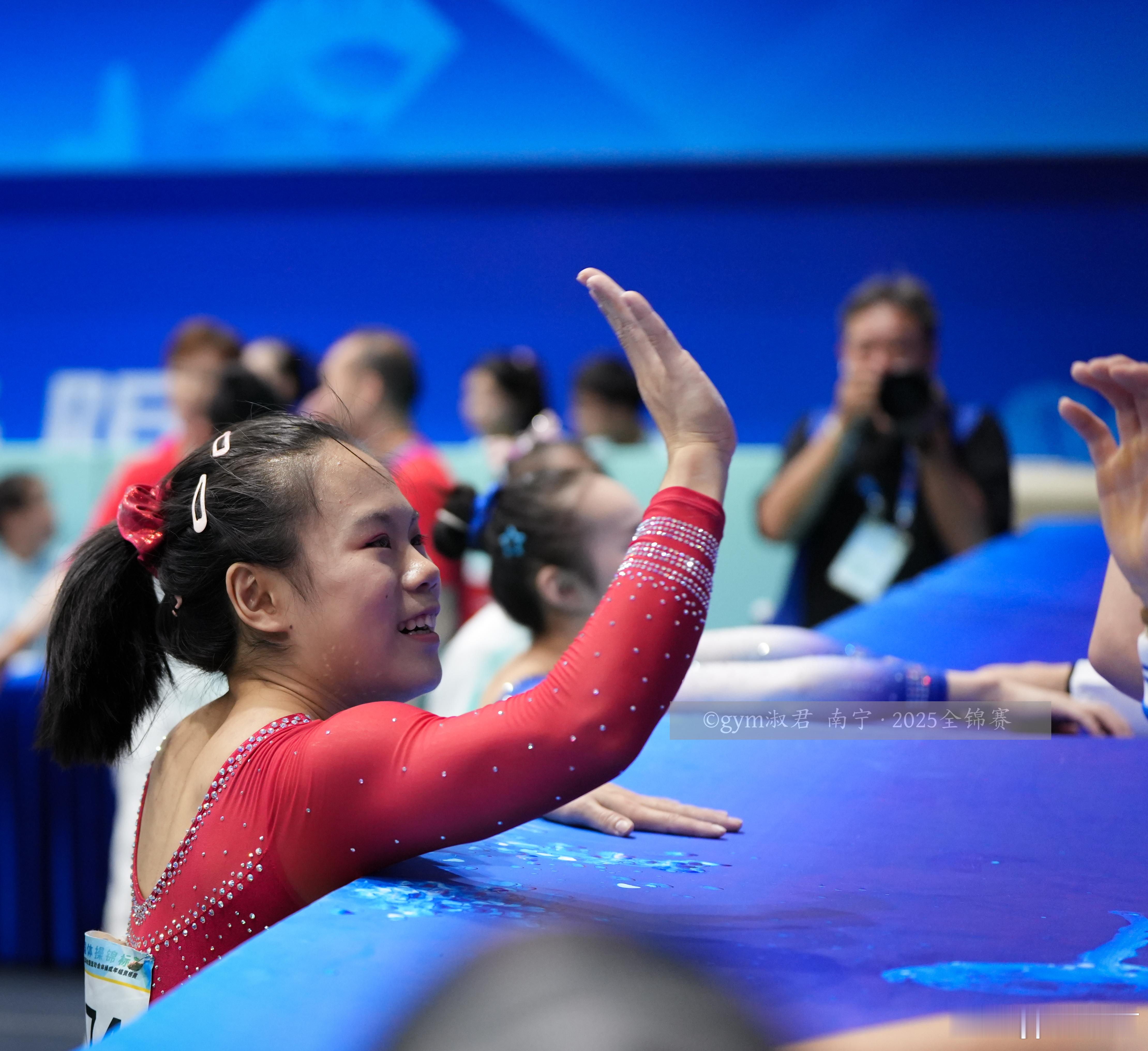 张清颖世锦赛平衡木金牌 新的平衡木世界冠军张清颖！！！恭喜大张👏👏👏 ​​