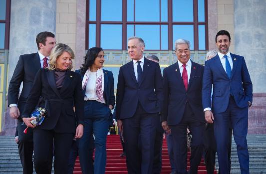 加拿大总理卡尼5日宣布两件大事，都和中国有关。卡尼说，“在近期贸易紧张之际，中国