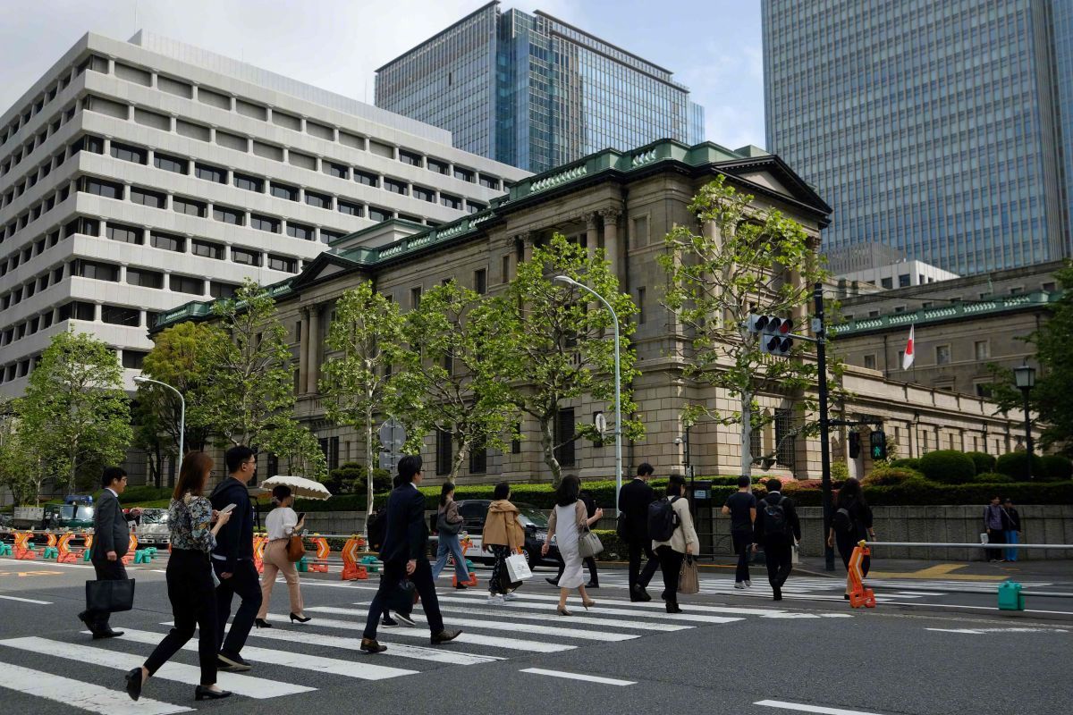 【#日本失去世界头号债权国地位#】据共同社5月27日报道，日本财务省27日称，尽