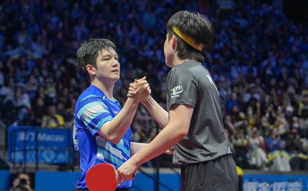 今日全运会乒乓球单打决赛：
樊振东VS林诗栋、孙颖莎VS王曼昱

男子奖牌争夺战