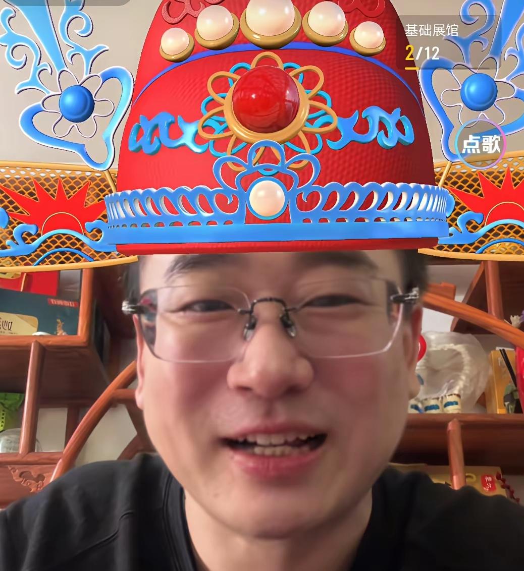 云昊新号首播！
3000+人在线，以后就在这播了！

今天新号开播，刚上线就有3