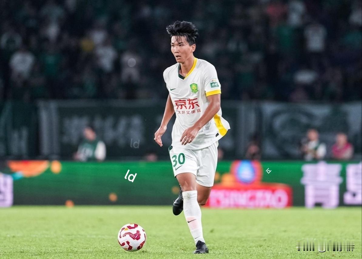 范双杰需要更多进步！

本赛季至今，范双杰仅为北京国安出场4次，其中，3次中超替