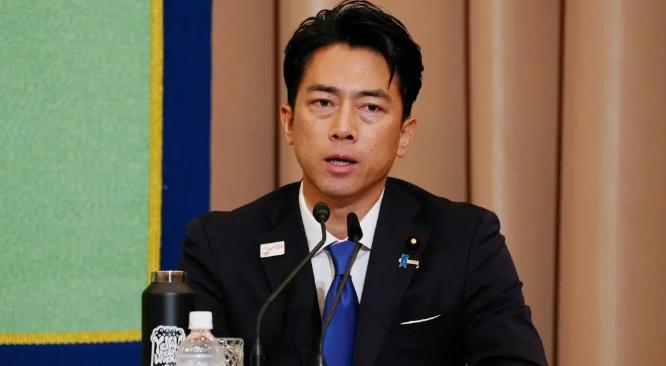 日本开始喊冤报复了？当年日本跟着美国接连出台三轮半导体禁令，如今又开始喊冤，新增