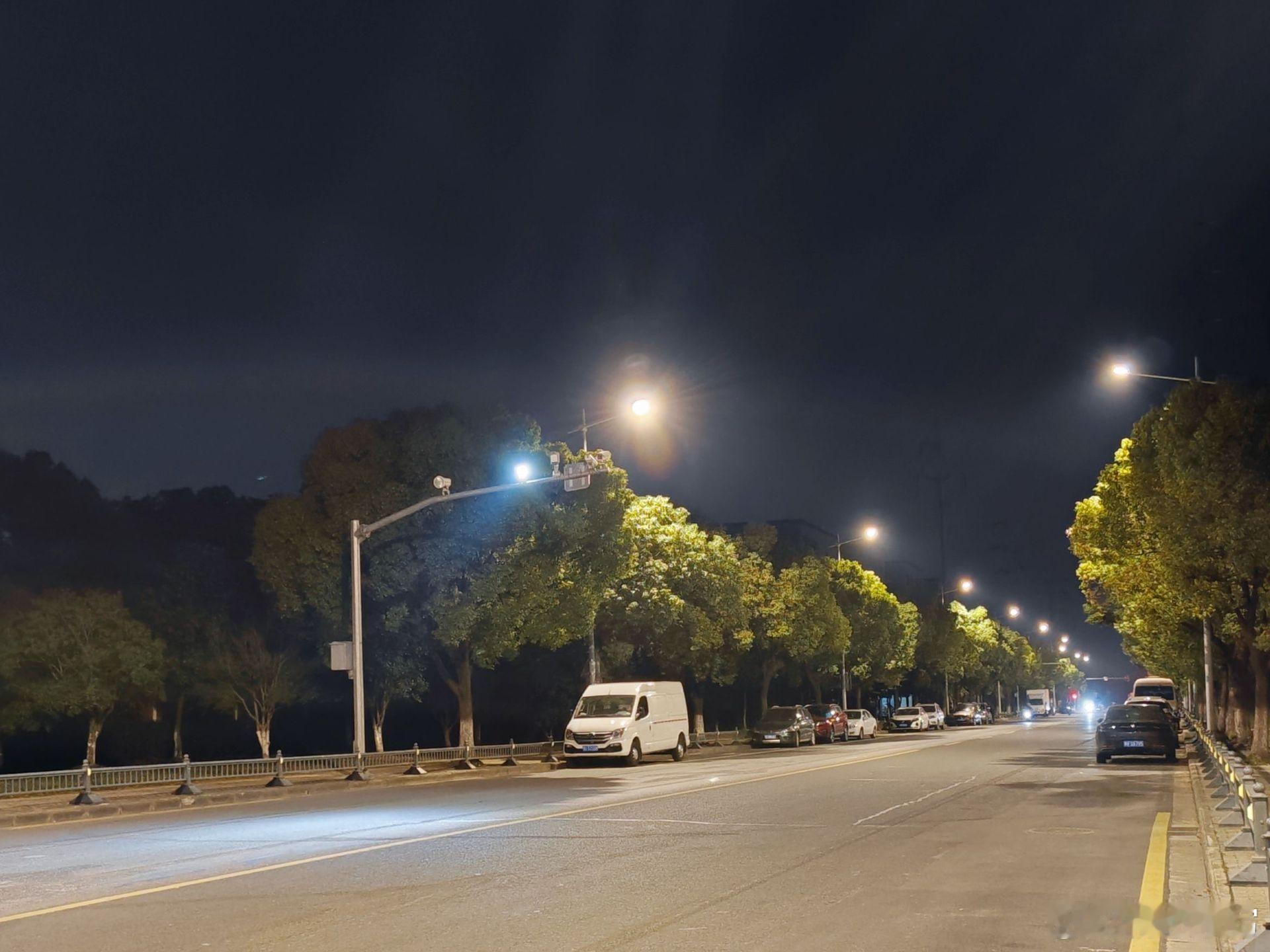 随手拍人生不如意事常八九，人人都有苦衷，事事难遂心愿。既无法左右所有，便莫要为难