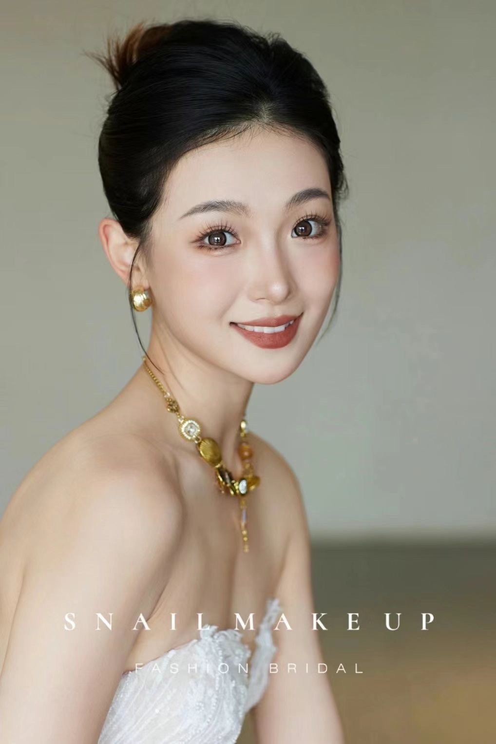 模特：Yb.   坐标：西安 - 约化妆师/摄影师   约她及更多上堆颜约拍👉